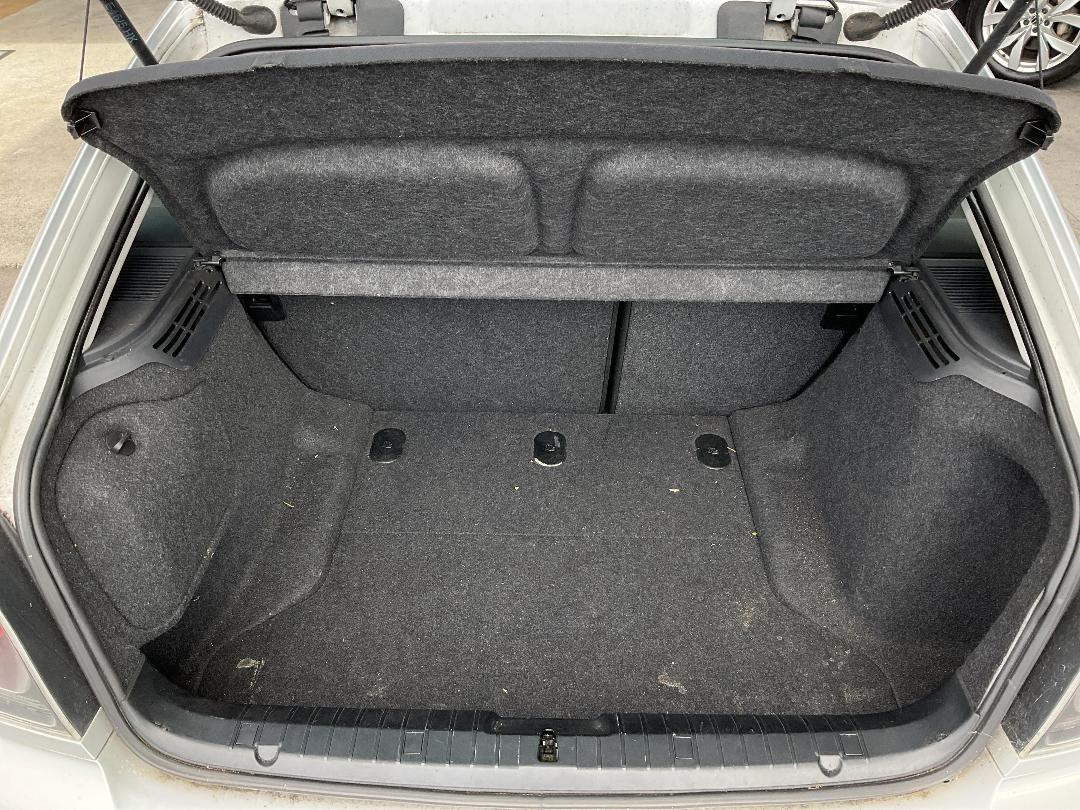 Photo '12' of BMW 318Ti E46