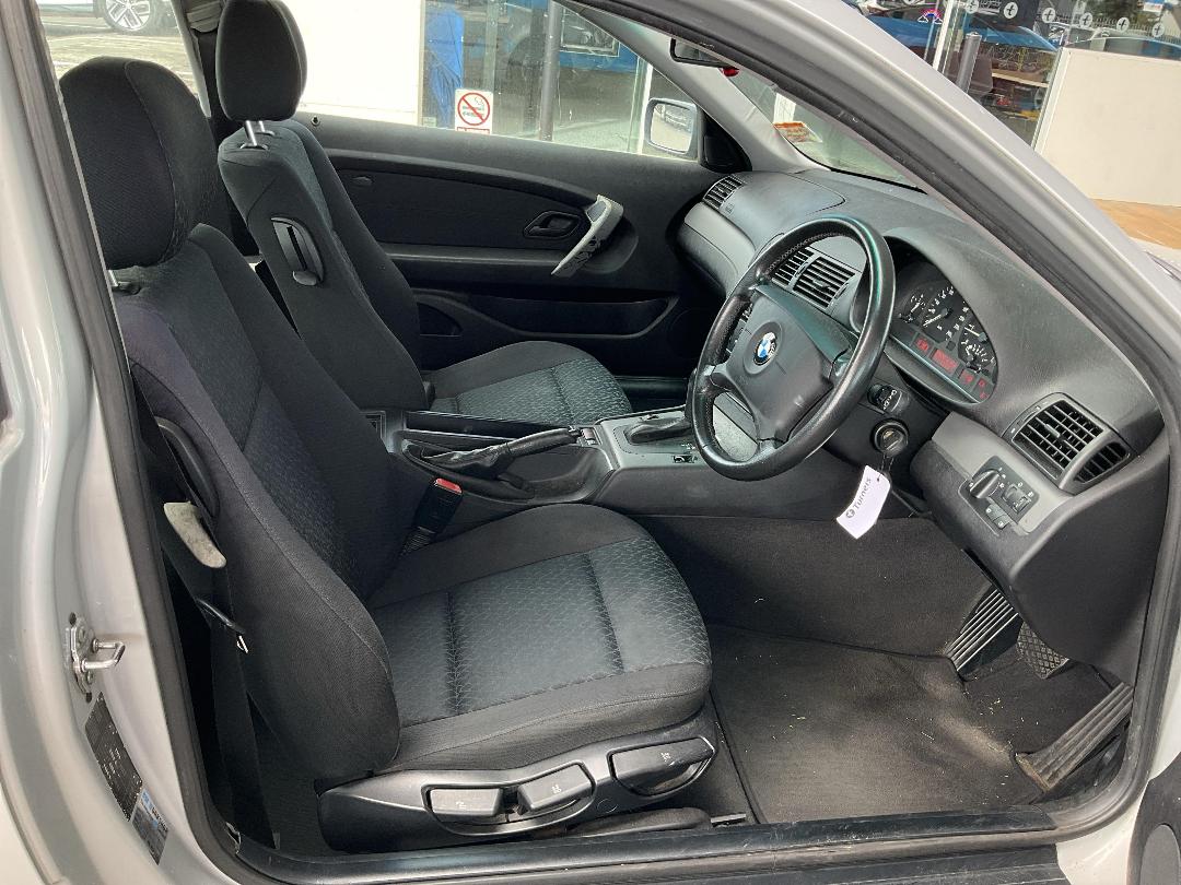 Photo '14' of BMW 318Ti E46