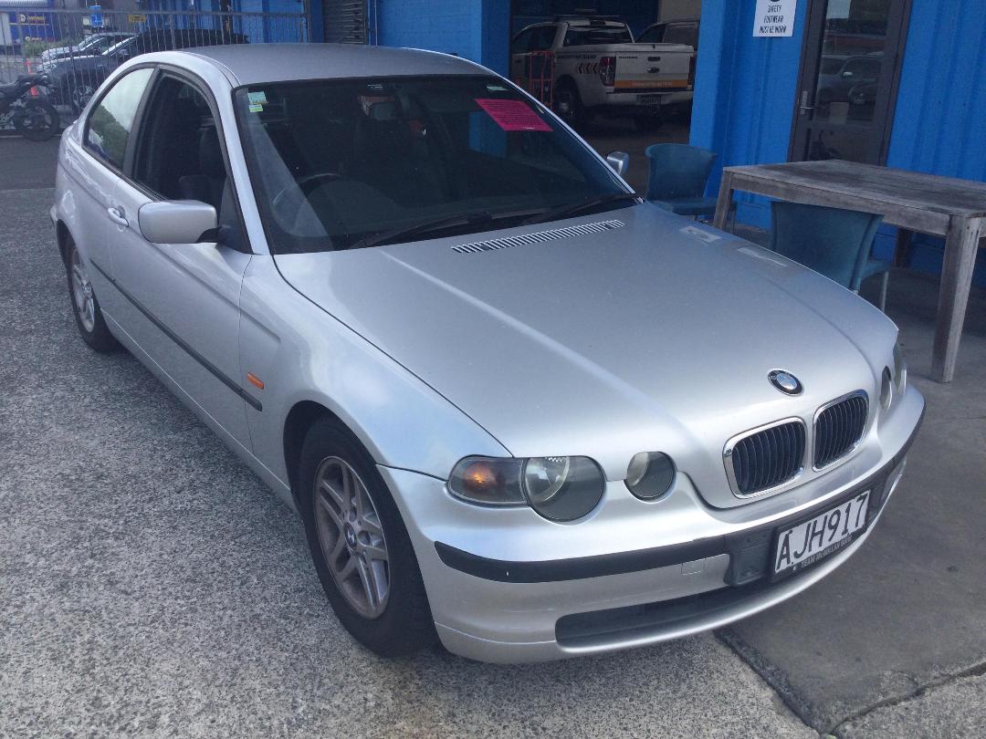 Photo '2' of BMW Compact