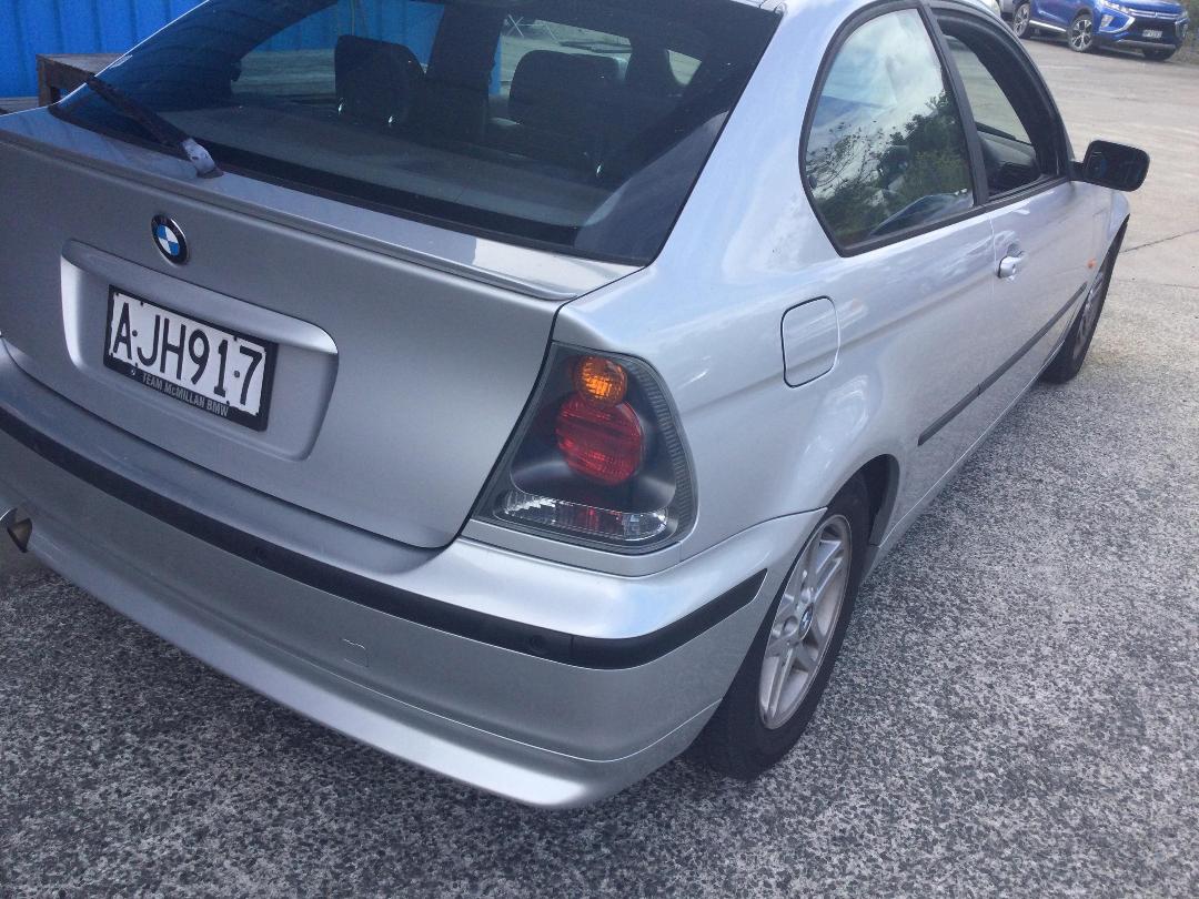 Photo '6' of BMW Compact