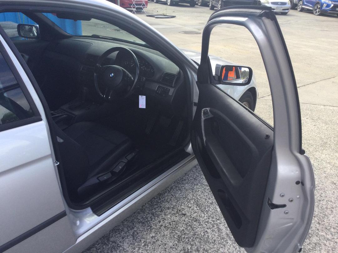 Photo '8' of BMW Compact