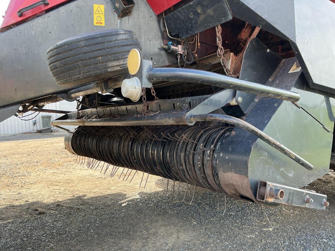 Photo '12' of Case LBX431RT Baler