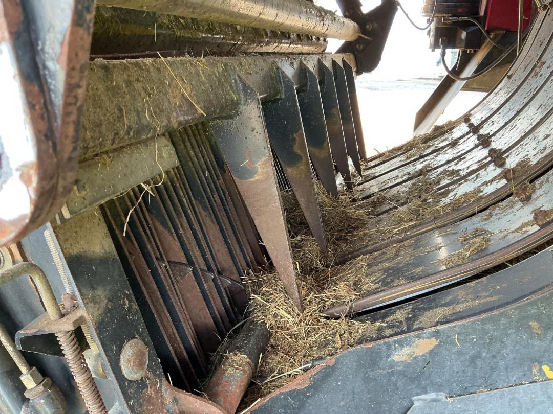 Photo '14' of Case LBX431RT Baler