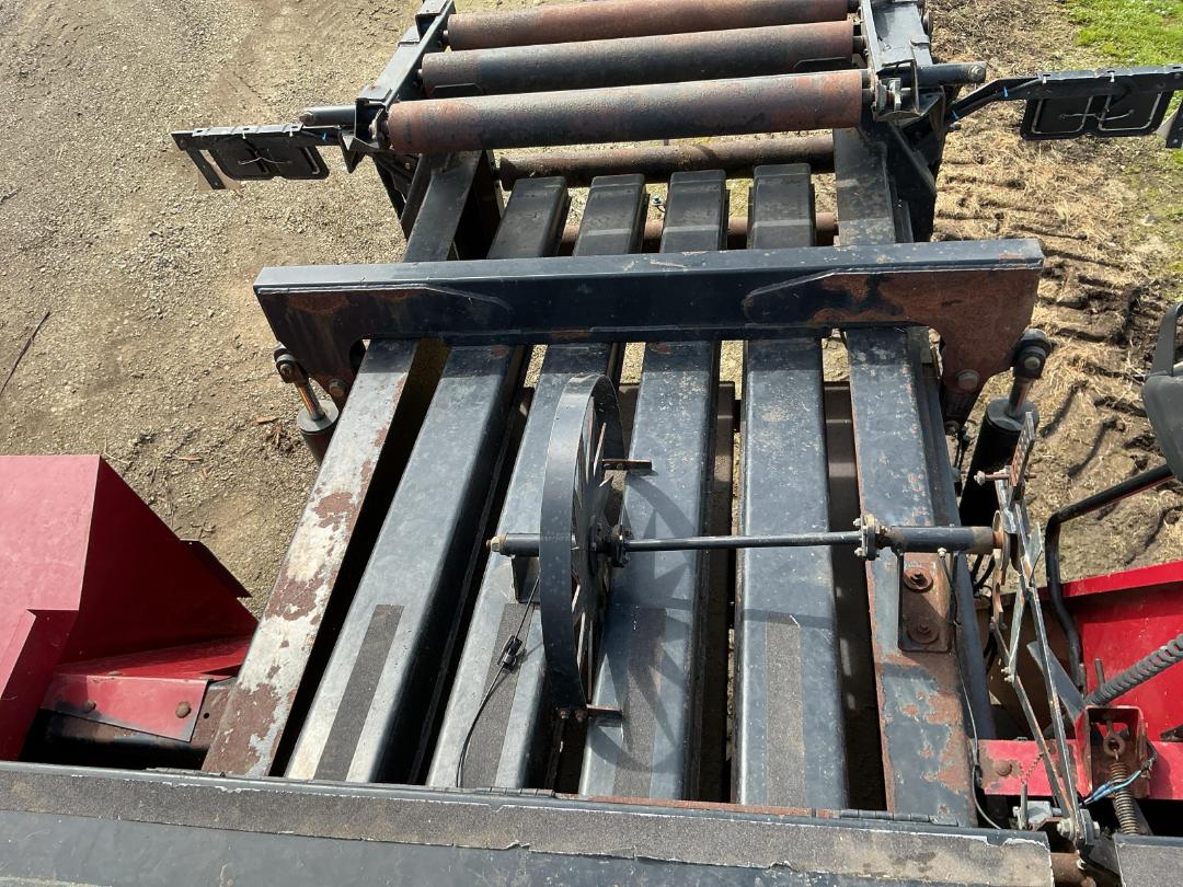 Photo '26' of Case LBX431RT Baler