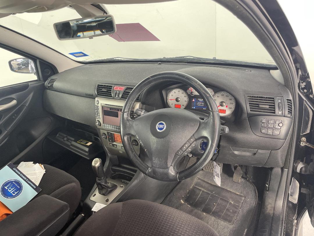 Photo '15' of Fiat Stilo