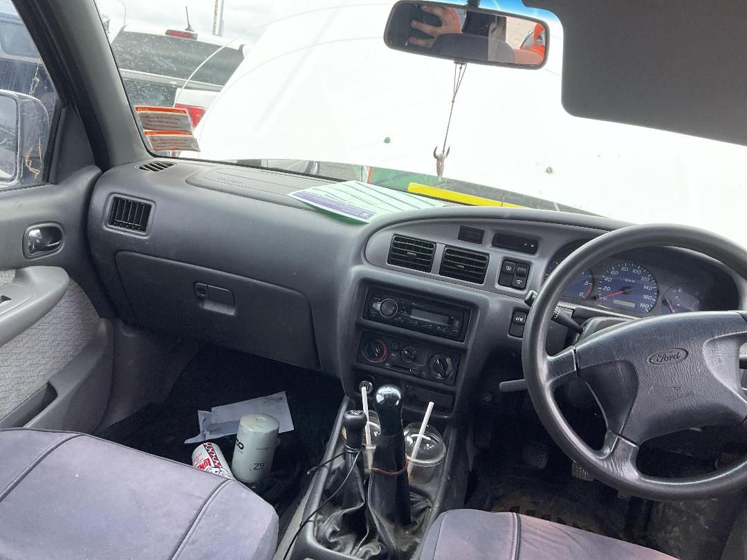 Photo '29' of Ford Courier XLT Chassis CAB