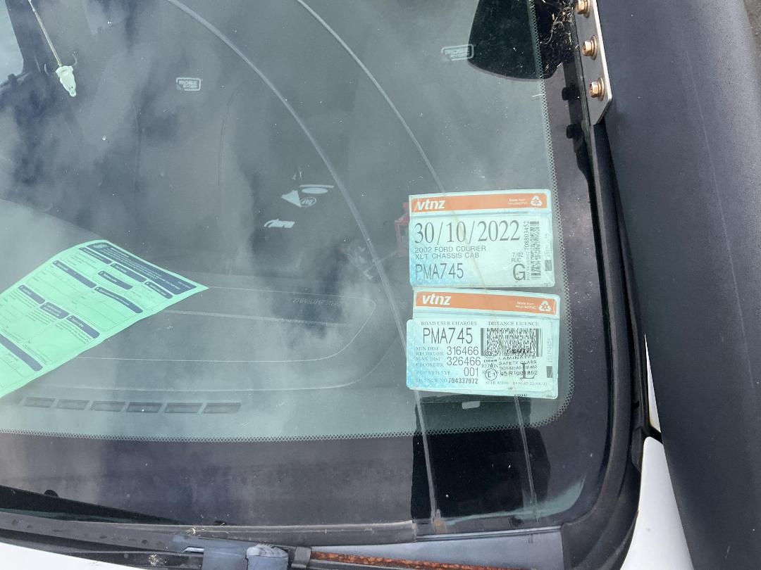 Photo '32' of Ford Courier XLT Chassis CAB