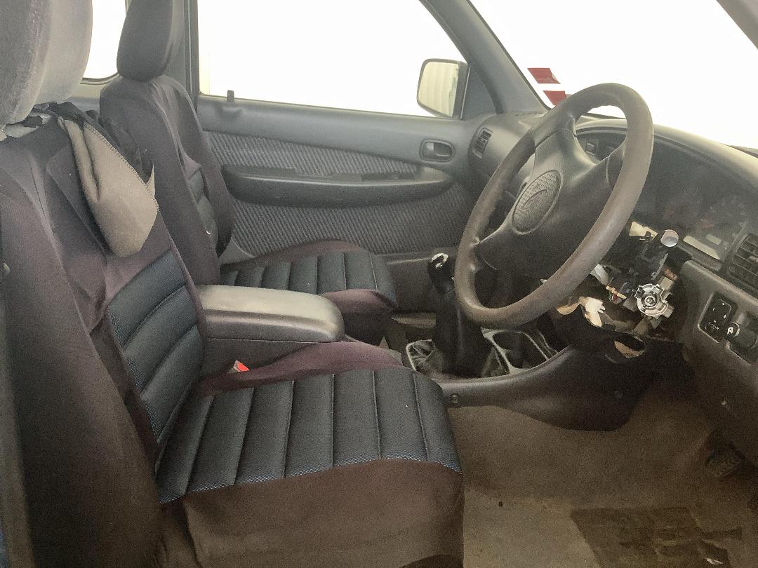 Photo '7' of Ford Courier XLT Wellside Photo '7' of Ford Courier XLT Wellside