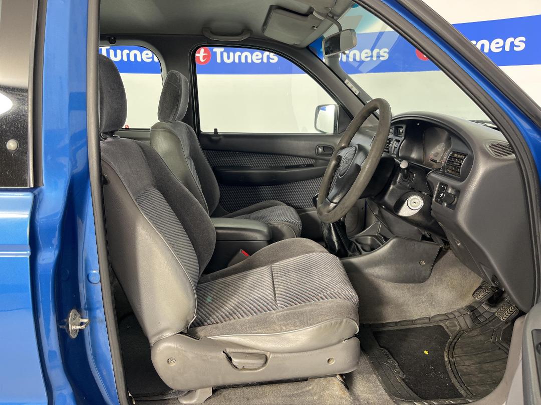 Photo '15' of Ford Courier