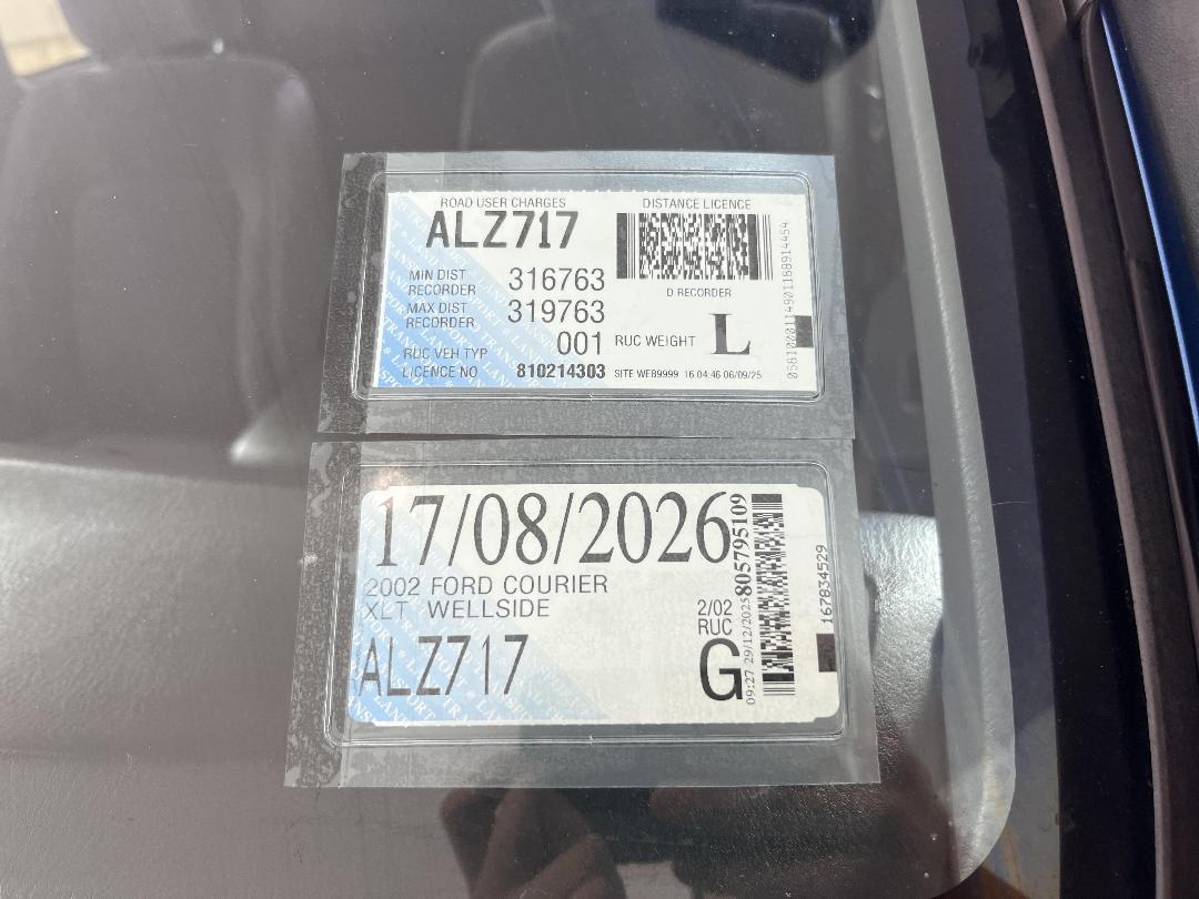 Photo '32' of Ford Courier