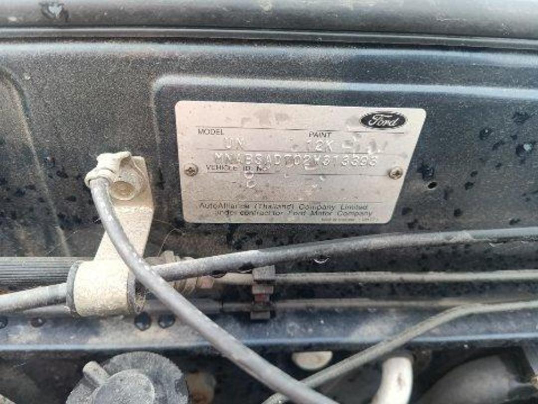 Photo '12' of Ford Courier XL C/CAB