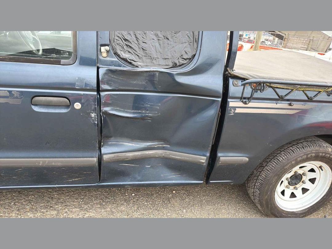 Photo '11' of Ford Courier XLT Wellside