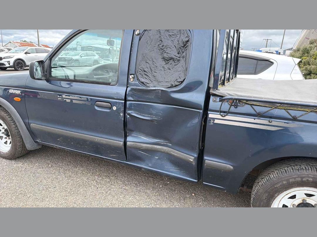 Photo '19' of Ford Courier XLT Wellside