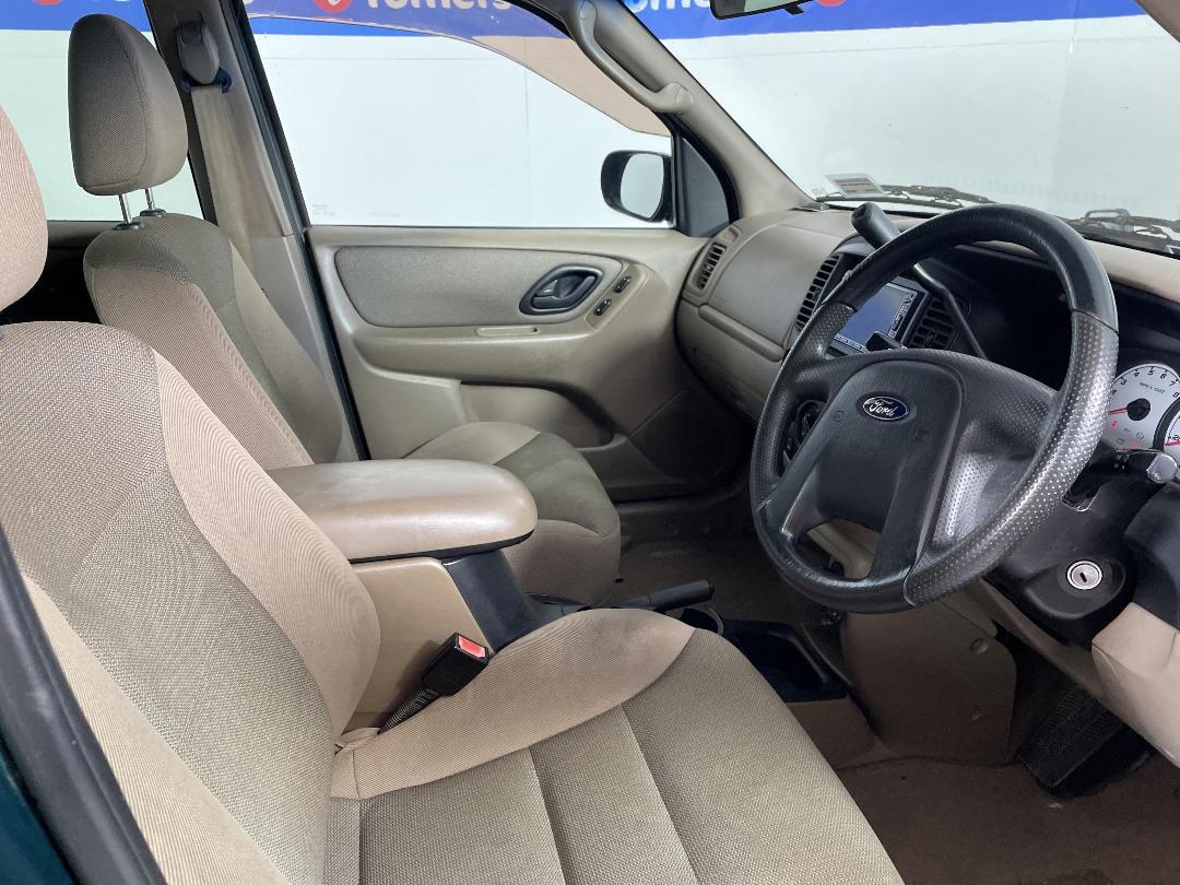 Photo '15' of Ford Escape Photo '15' of Ford Escape