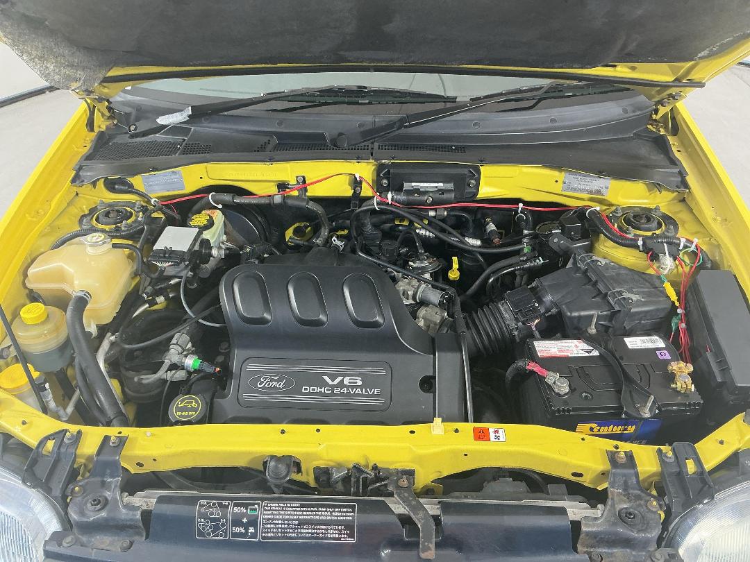 Photo '13' of Ford Escape