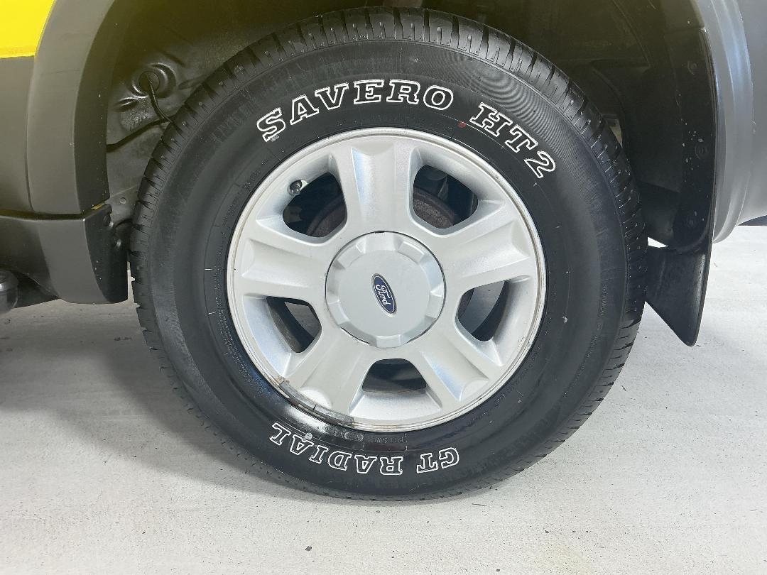 Photo '11' of Ford Escape