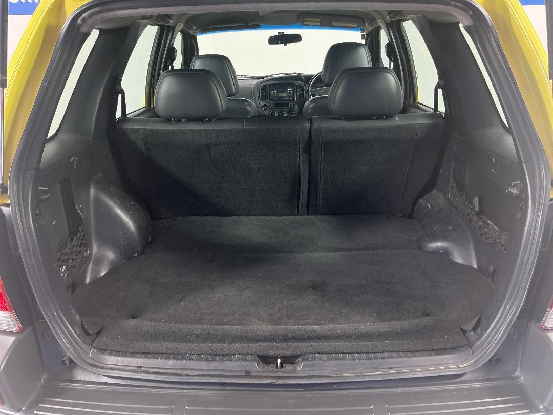 Photo '14' of Ford Escape