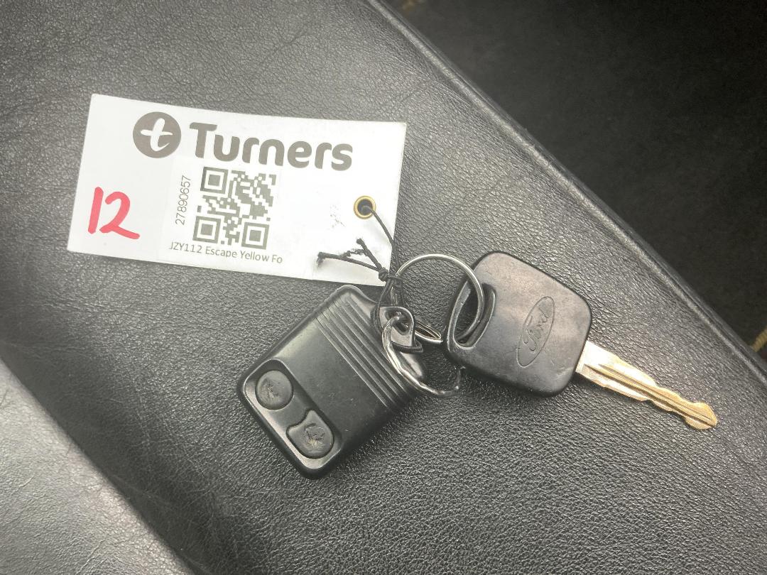 Photo '22' of Ford Escape