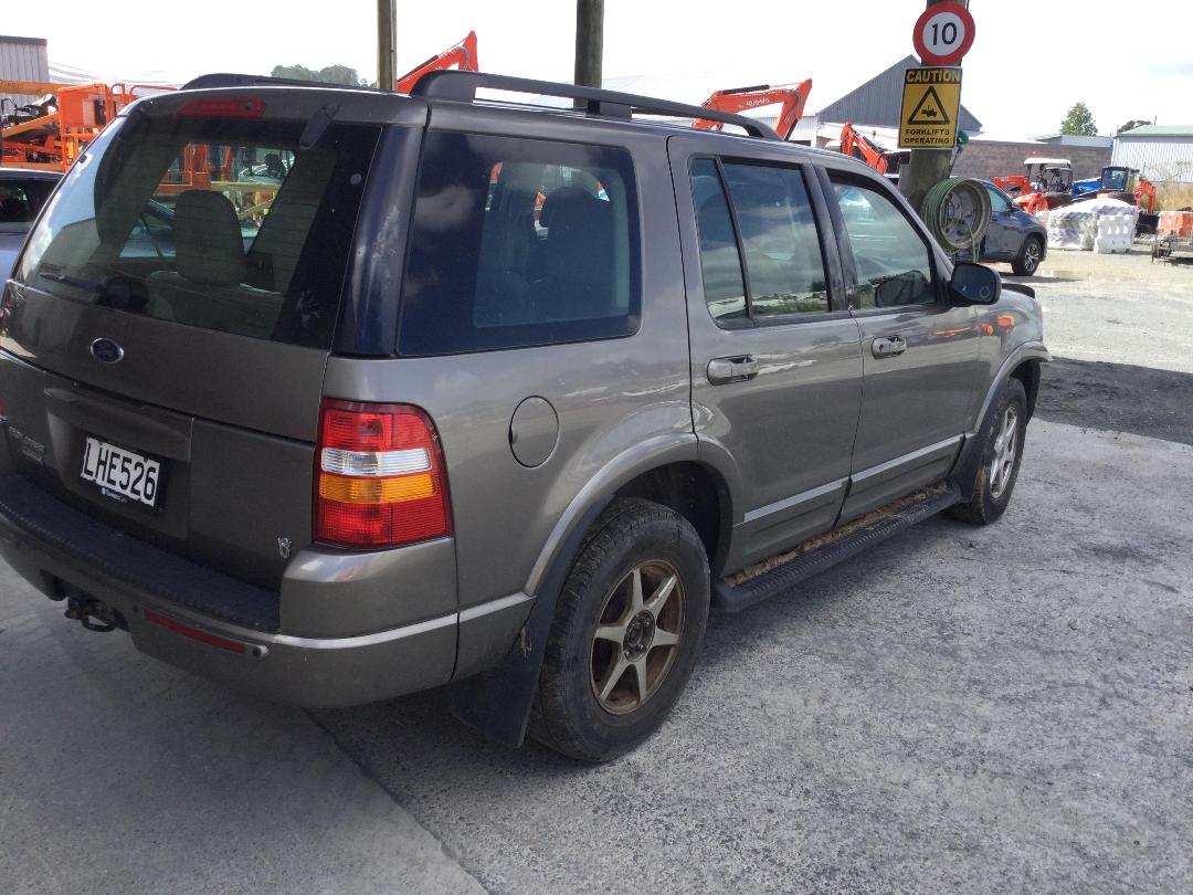 Photo '7' of Ford Explorer LTD Photo '7' of Ford Explorer LTD