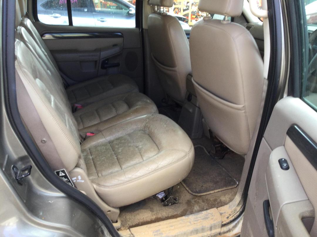 Photo '18' of Ford Explorer LTD Photo '18' of Ford Explorer LTD