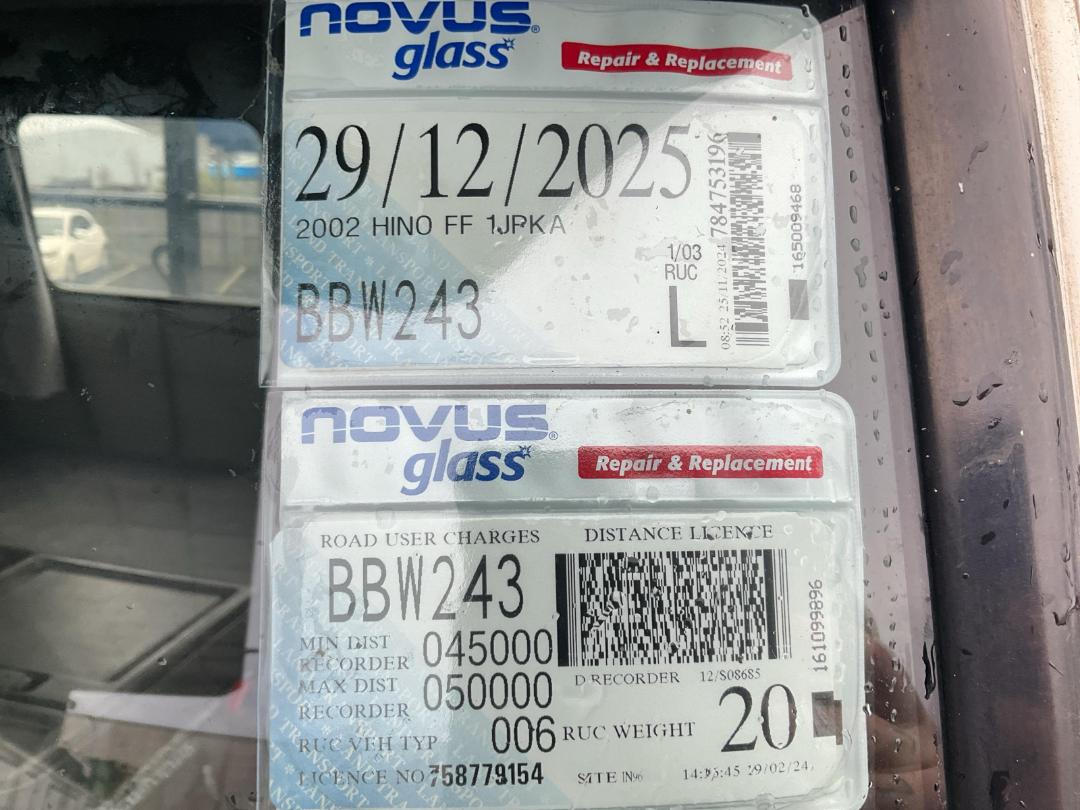 Photo '12' of Hino FF 1JPKA Flat Deck Crane Photo '12' of Hino FF 1JPKA Flat Deck Crane