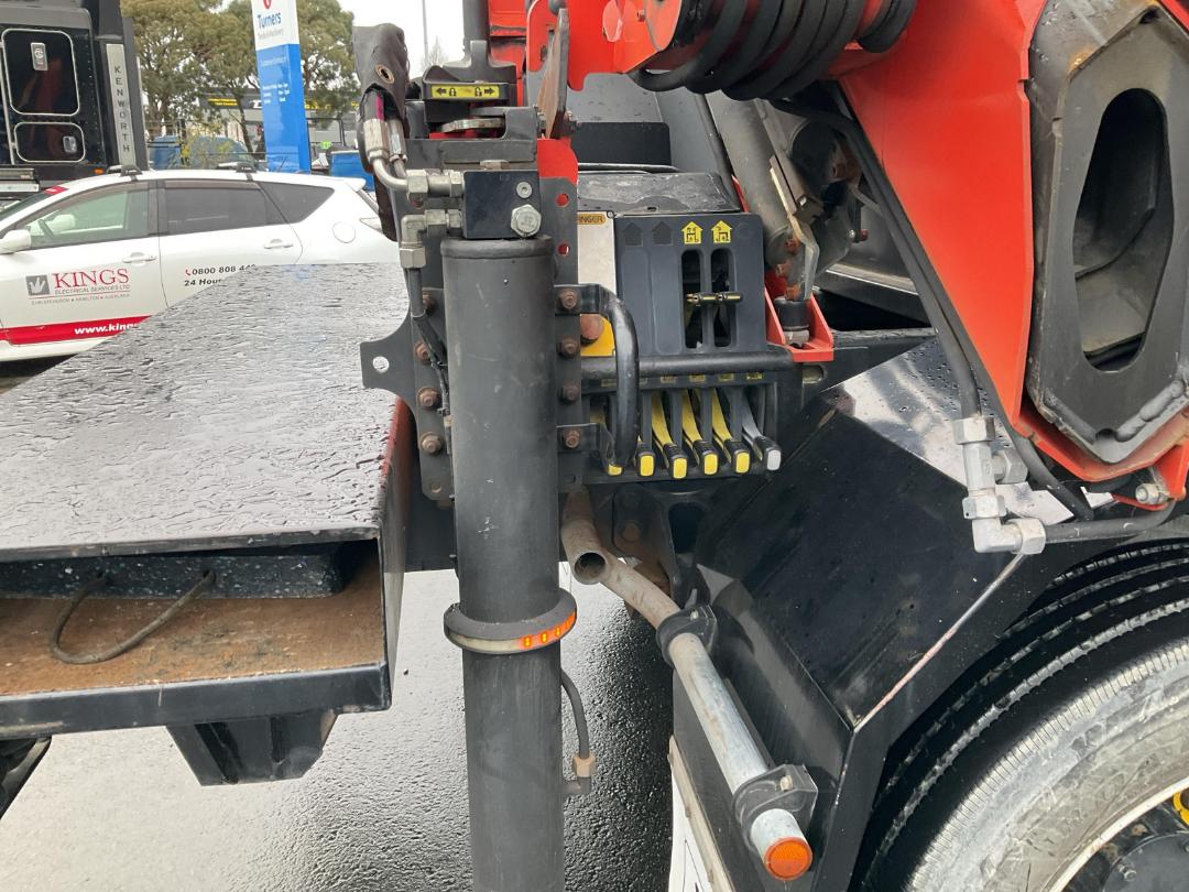 Photo '31' of Hino FF 1JPKA Flat Deck Crane Photo '31' of Hino FF 1JPKA Flat Deck Crane