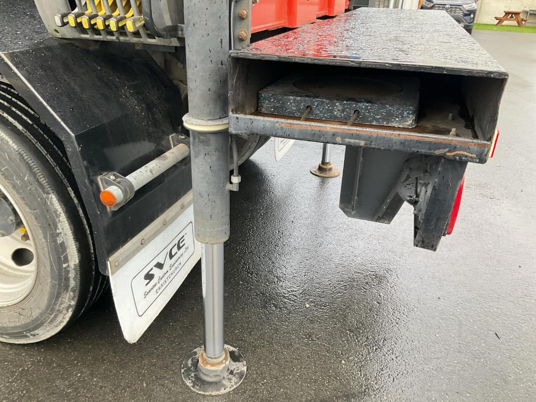 Photo '38' of Hino FF 1JPKA Flat Deck Crane Photo '38' of Hino FF 1JPKA Flat Deck Crane