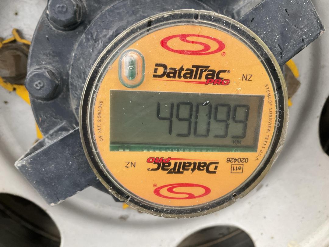 Photo '42' of Hino FF 1JPKA Flat Deck Crane Photo '42' of Hino FF 1JPKA Flat Deck Crane