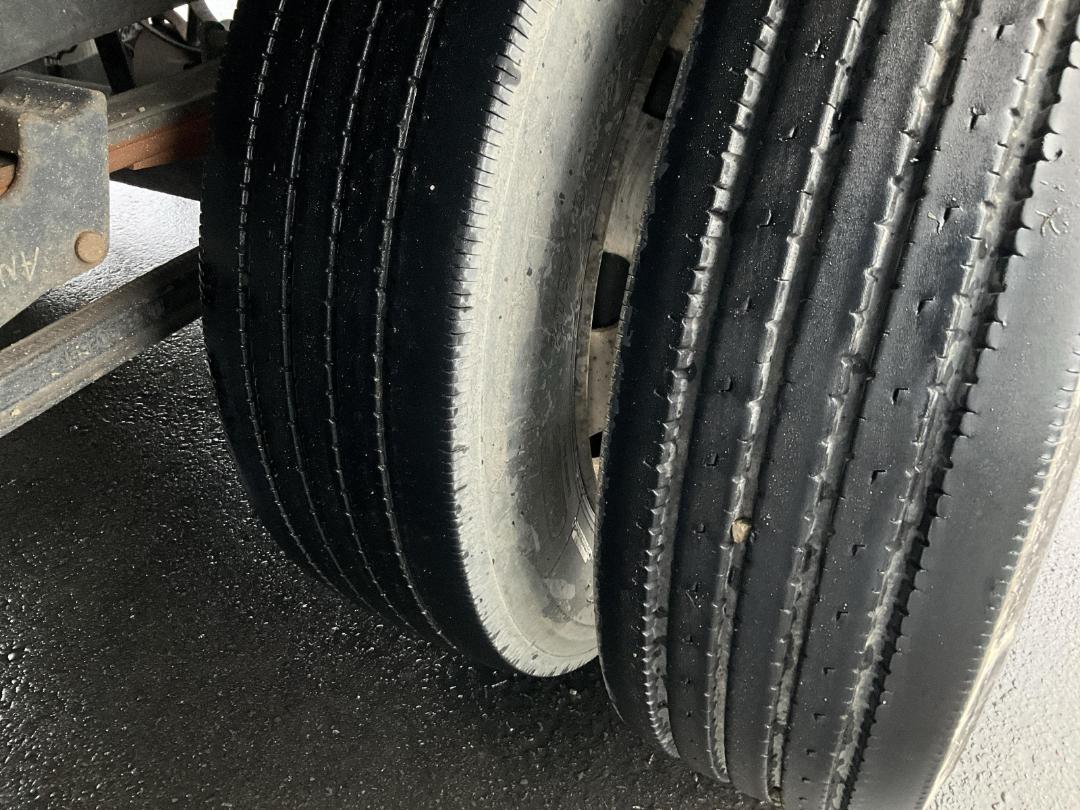 Photo '40' of Hino FF 1JPKA Flat Deck Crane Photo '40' of Hino FF 1JPKA Flat Deck Crane