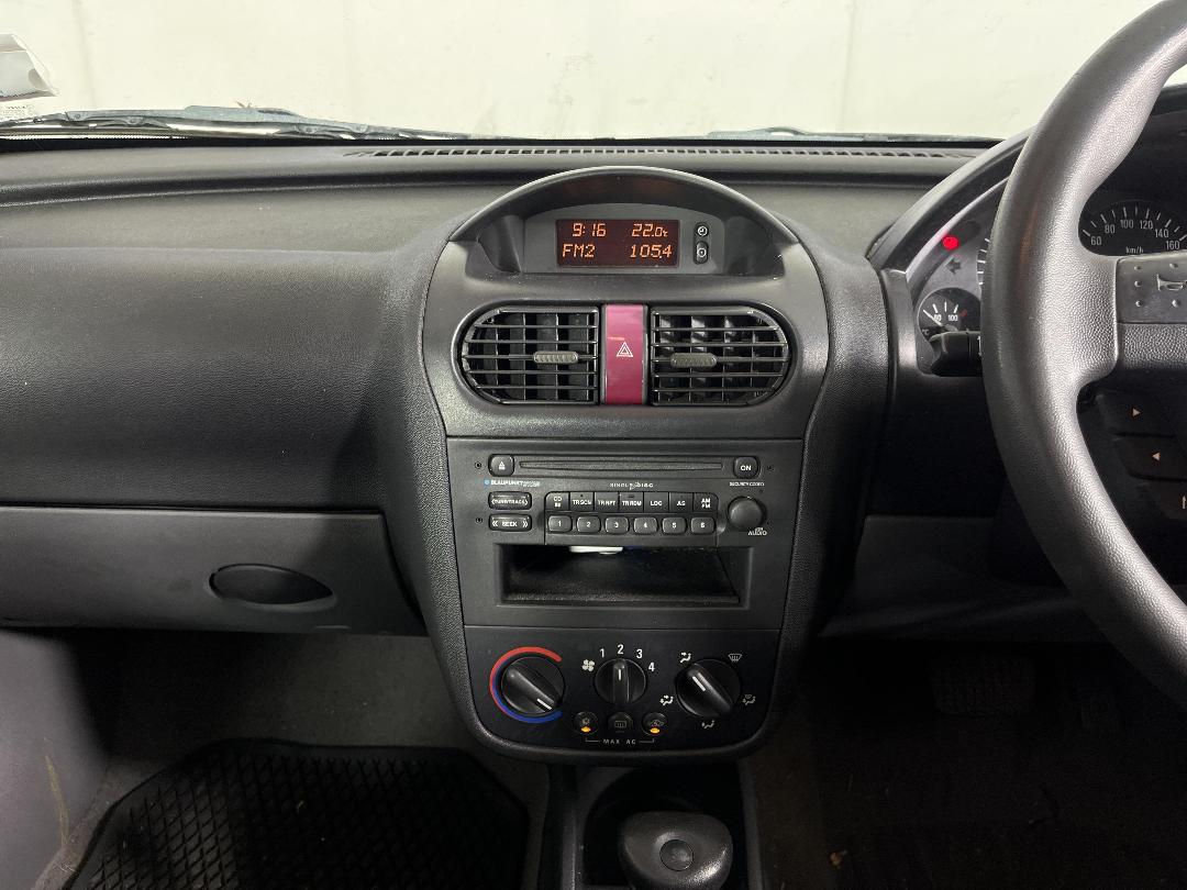 Photo '16' of Holden Barina XC Photo '16' of Holden Barina XC