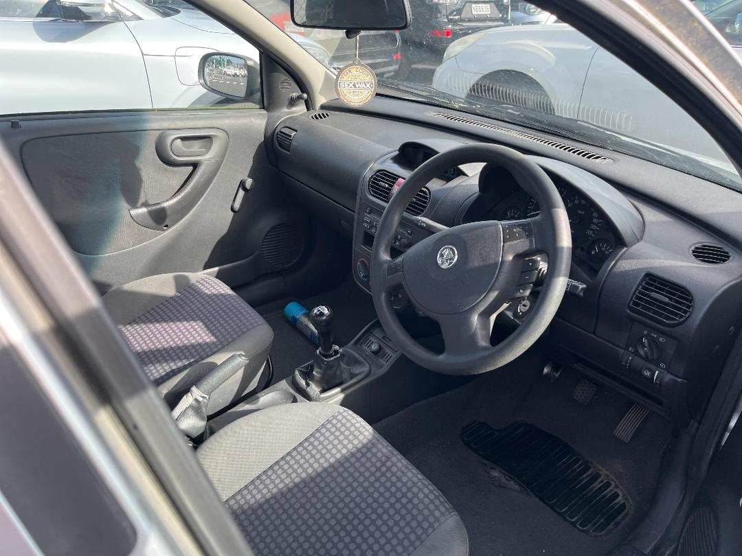 Photo '10' of Holden Barina XC Photo '10' of Holden Barina XC