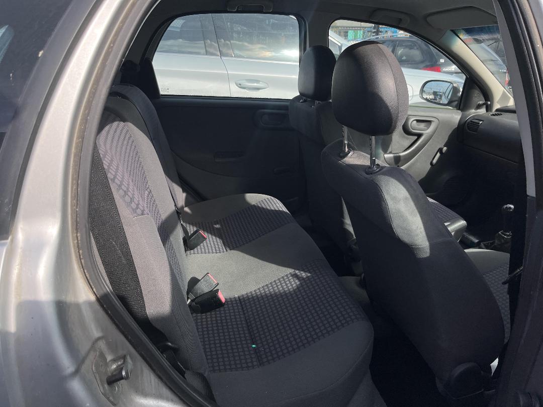 Photo '12' of Holden Barina XC Photo '12' of Holden Barina XC