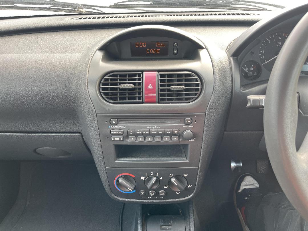 Photo '15' of Holden Barina XC Photo '15' of Holden Barina XC