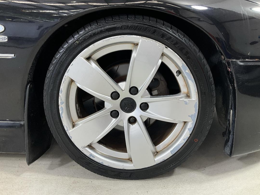 Photo '9' of Holden Commodore Photo '9' of Holden Commodore