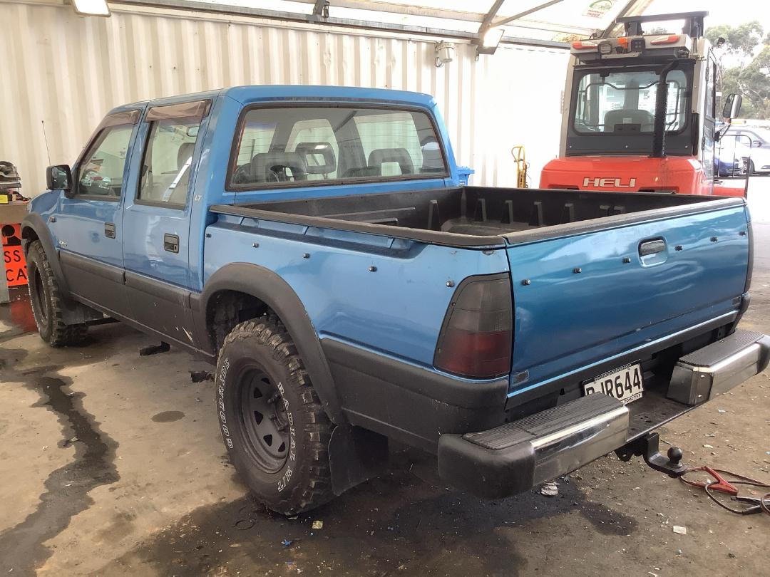 Photo '4' of Holden Rodeo 4X2 Crew P/U LE DSL Photo '4' of Holden Rodeo 4X2 Crew P/U LE DSL