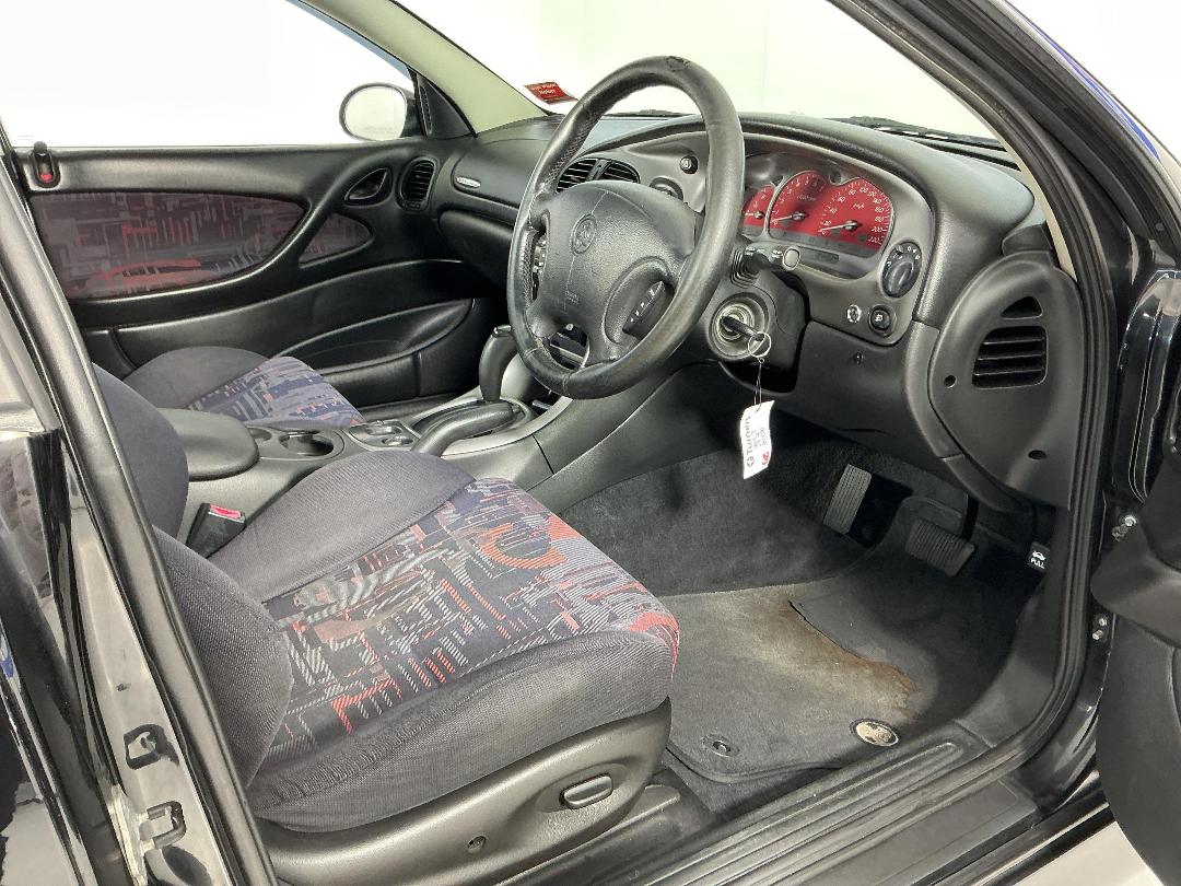 Photo '16' of Holden UTE