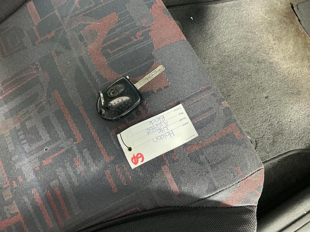 Photo '20' of Holden UTE