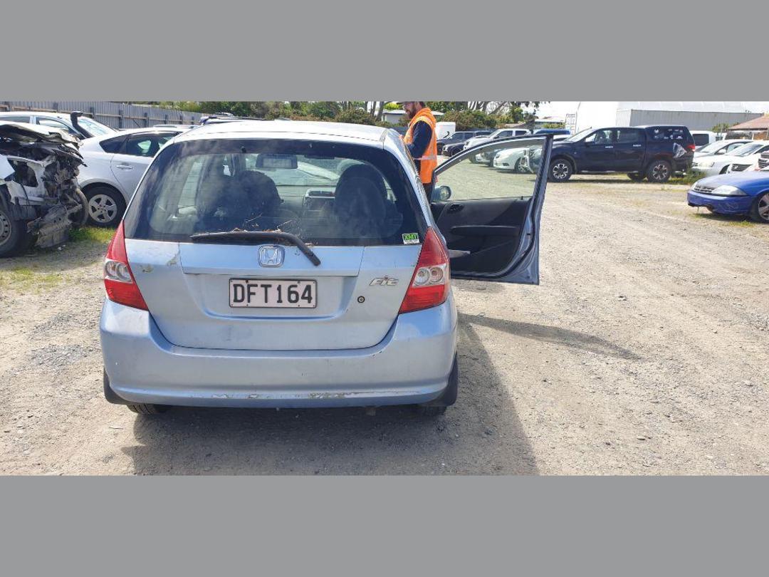 Photo '2' of Honda FIT Photo '2' of Honda FIT