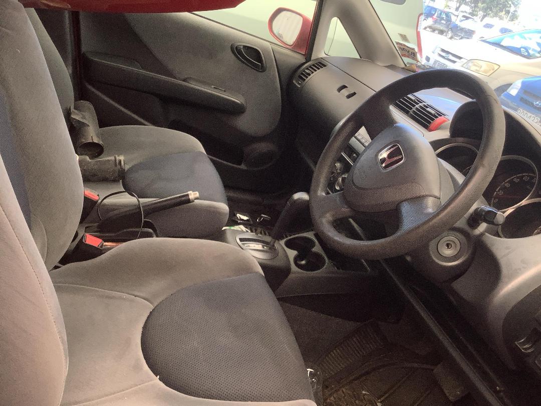 Photo '12' of Honda FIT