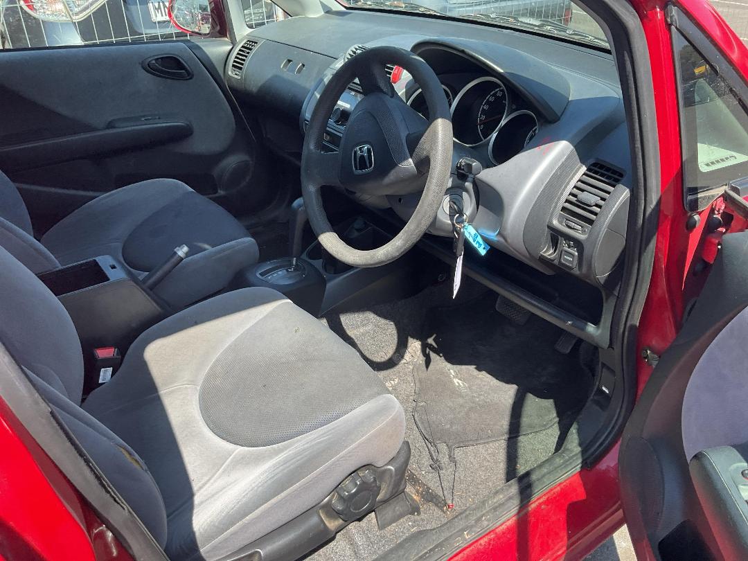 Photo '13' of Honda FIT Photo '13' of Honda FIT