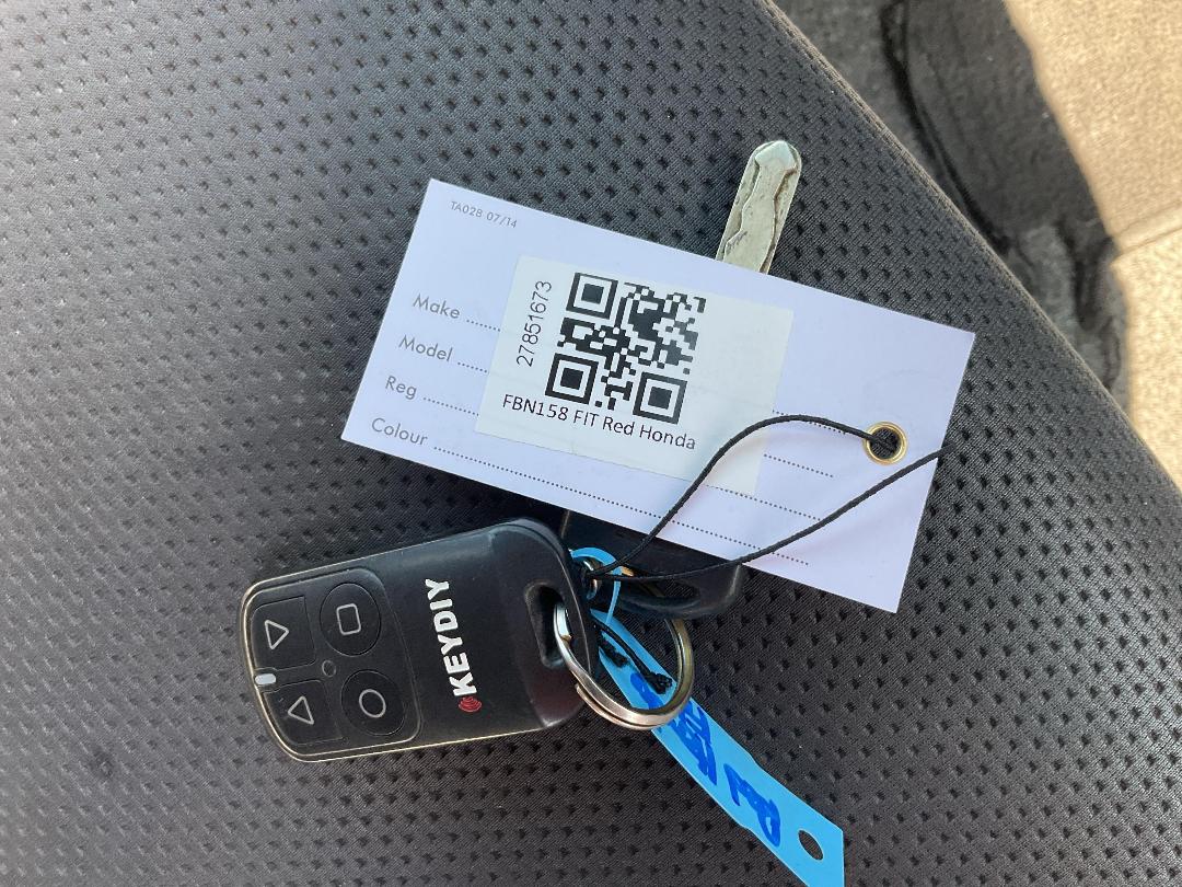 Photo '15' of Honda FIT Photo '15' of Honda FIT