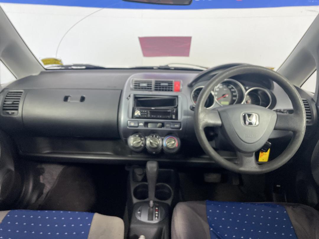 Photo '15' of Honda FIT