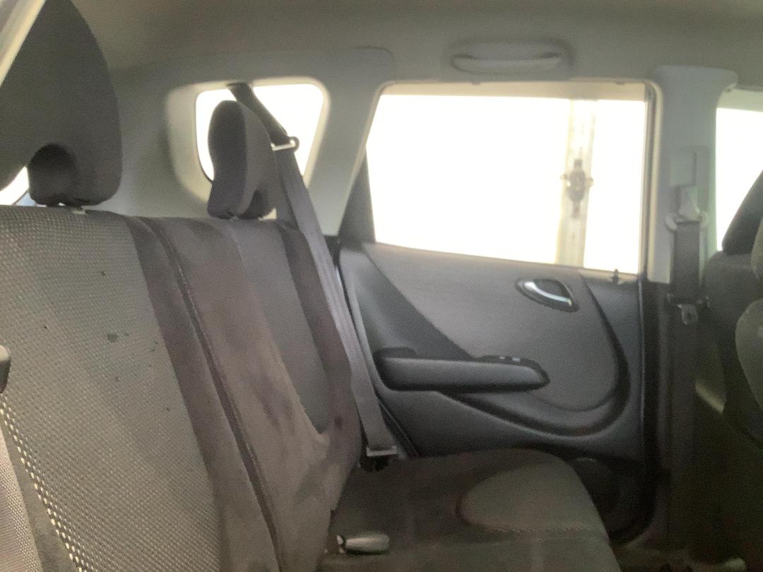 Photo '11' of Honda FIT Photo '11' of Honda FIT