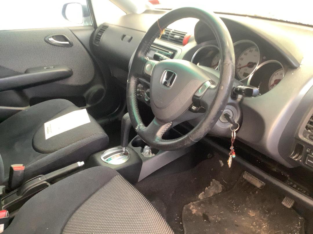 Photo '12' of Honda FIT Photo '12' of Honda FIT