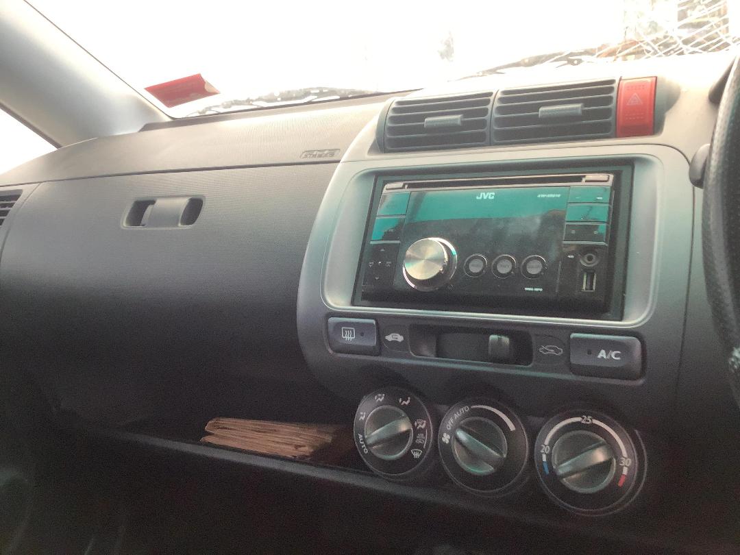 Photo '17' of Honda FIT Photo '17' of Honda FIT