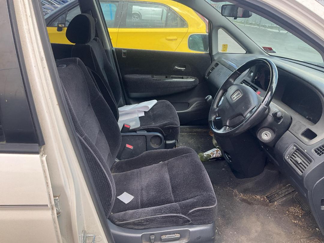 Photo '8' of Honda Odyssey