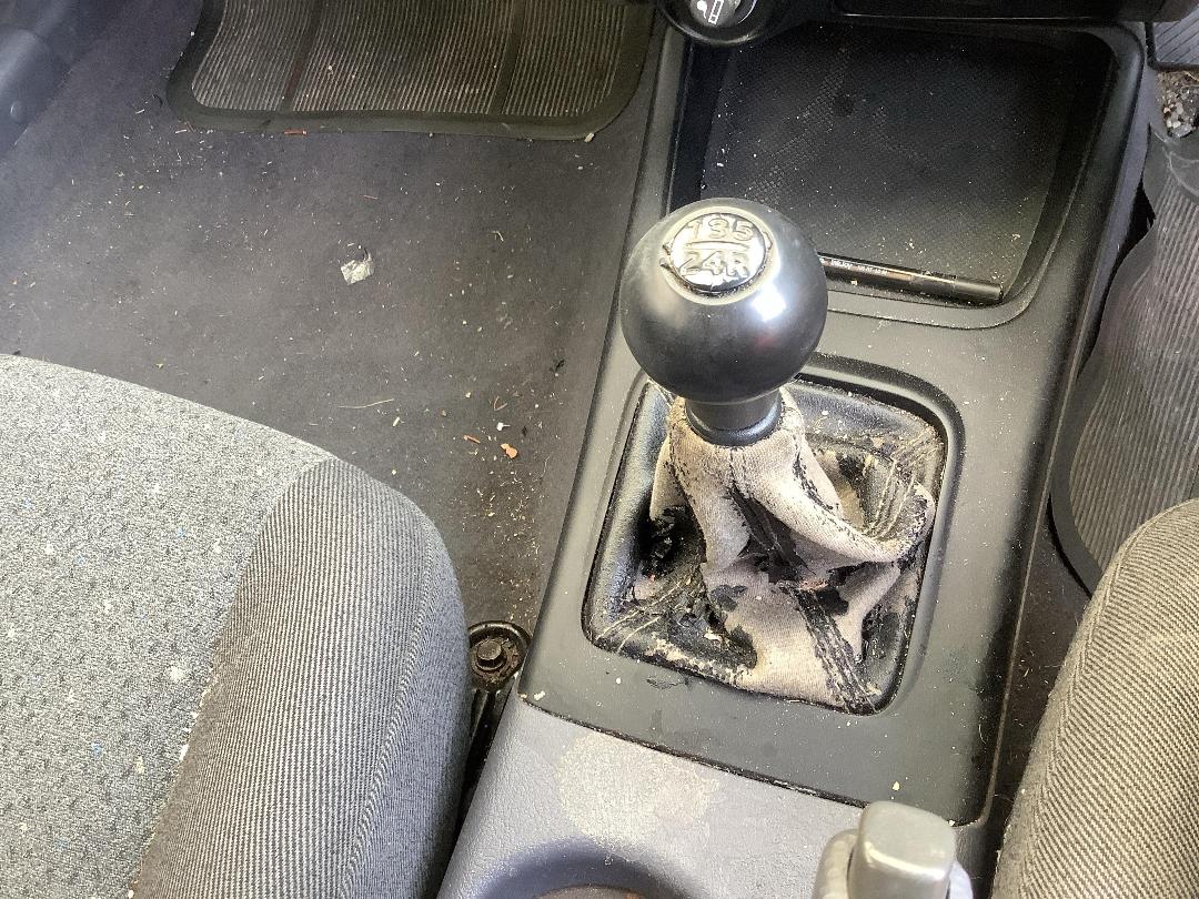 Photo '15' of Hyundai Elantra GL ABS Photo '15' of Hyundai Elantra GL ABS