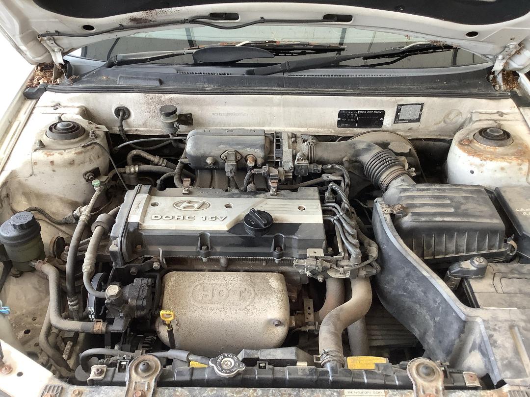 Photo '9' of Hyundai Elantra GL Photo '9' of Hyundai Elantra GL