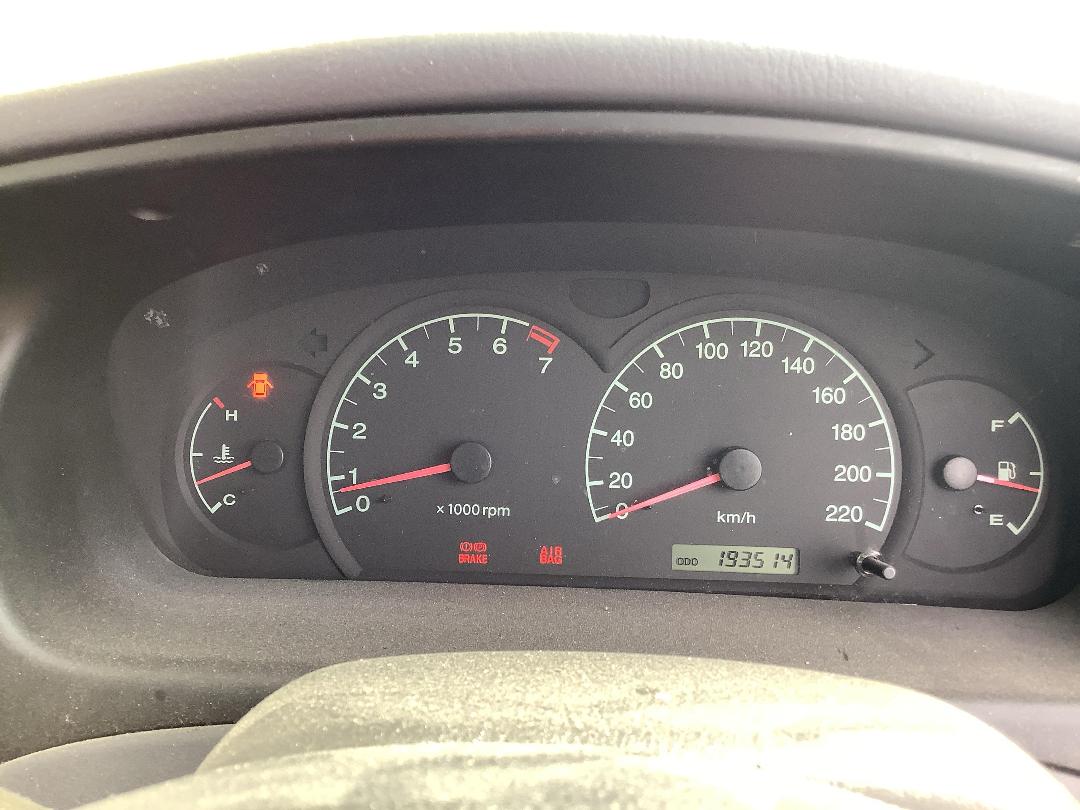 Photo '9' of Hyundai Elantra GL Photo '9' of Hyundai Elantra GL