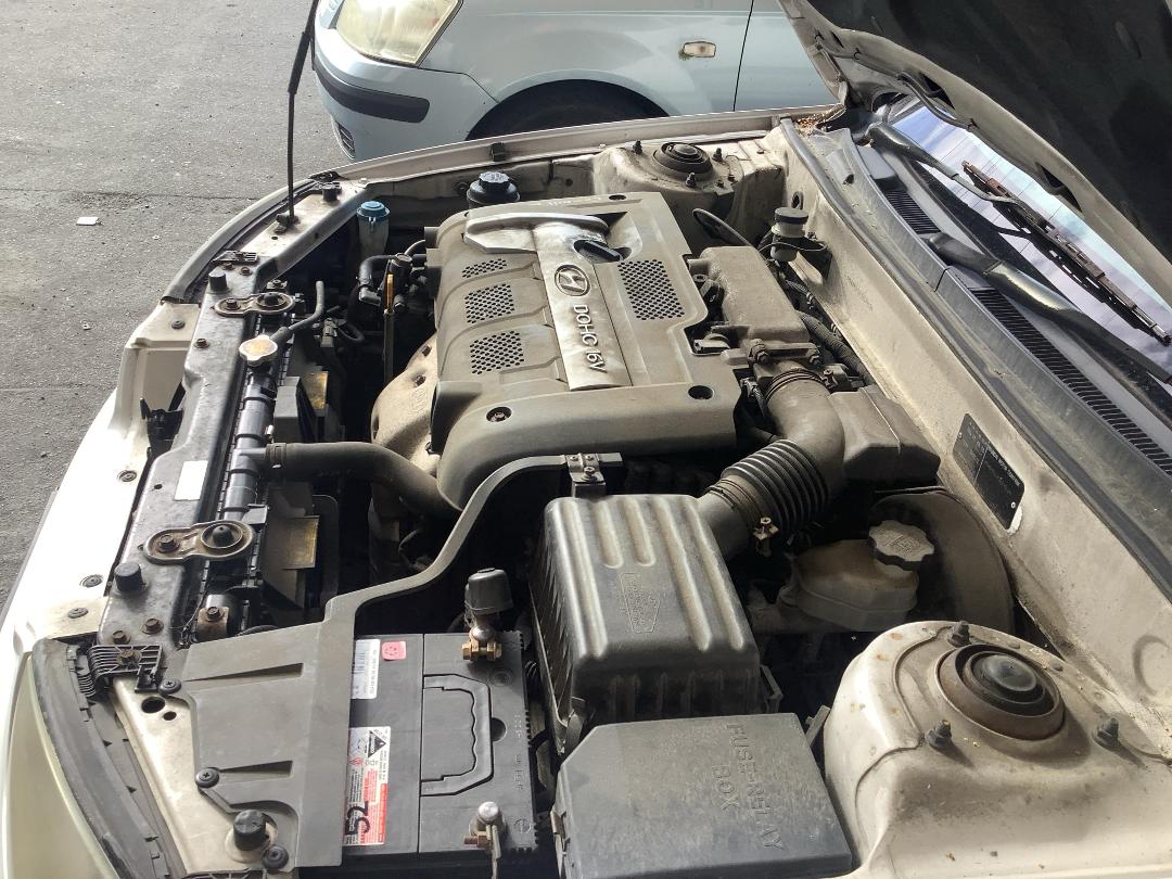 Photo '17' of Hyundai Elantra GL Photo '17' of Hyundai Elantra GL